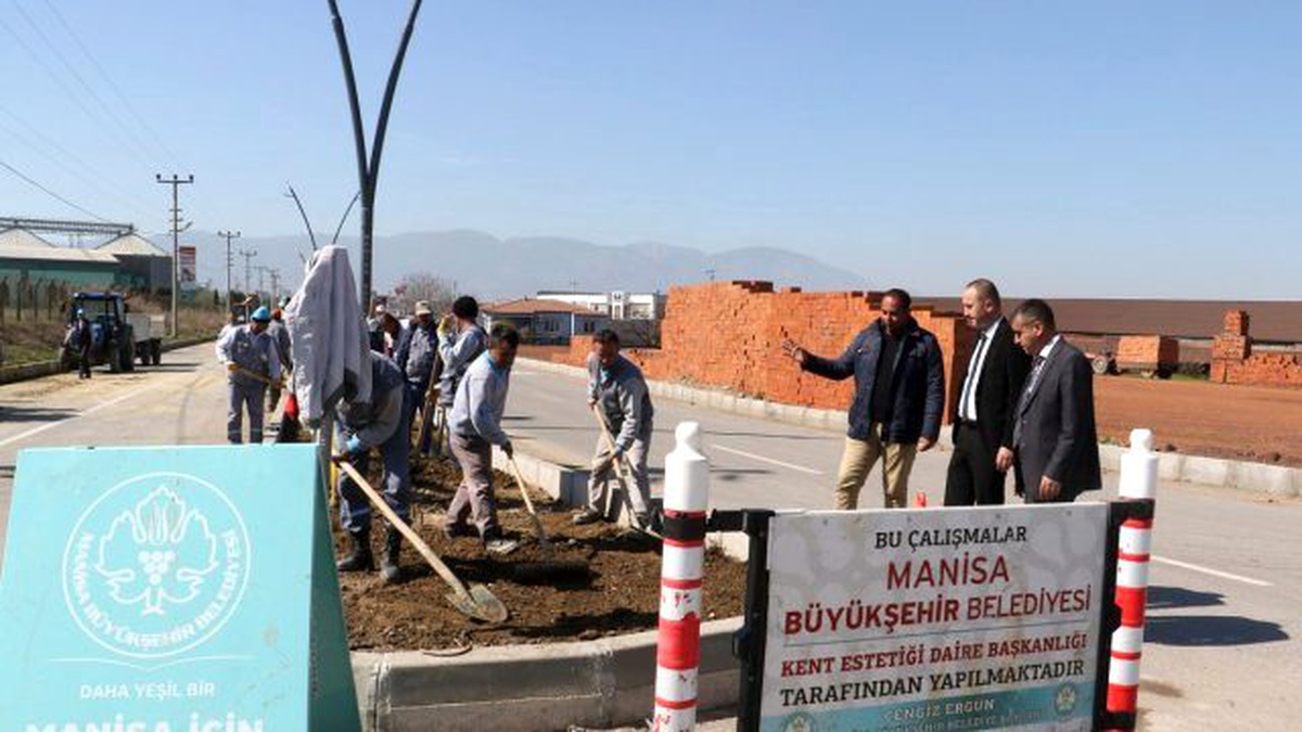 Eski Manisa Yolu Büyükşehir\'le Çiçek Açtı