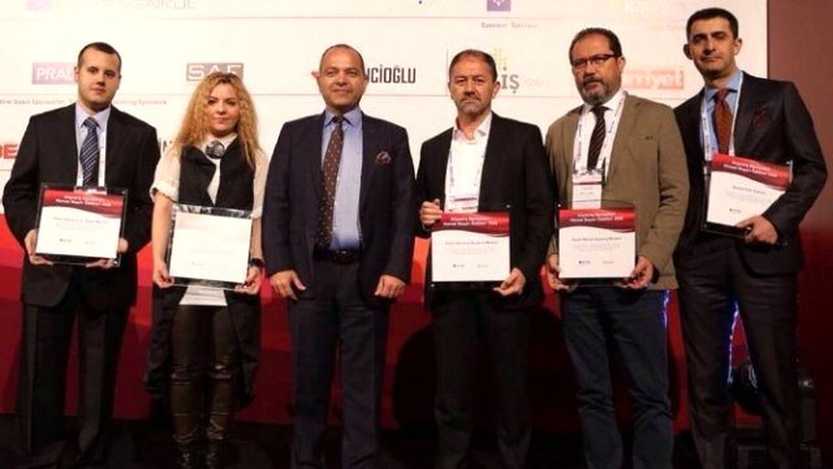 Forum Bornova Avm\'ye Hizmet Kalitesi Ödülü