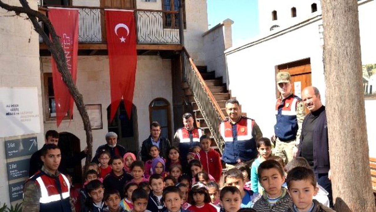 Gazi Kentin Kırsalındaki Çocuklara Örnek Gezi