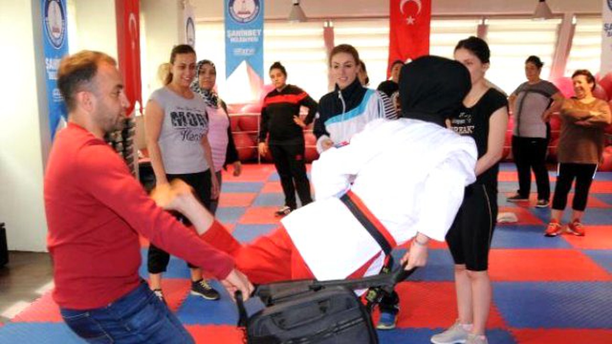 Gaziantep\'te Kadınlar Taciz ve Kapkaça Karşı Tekvando Öğreniyor