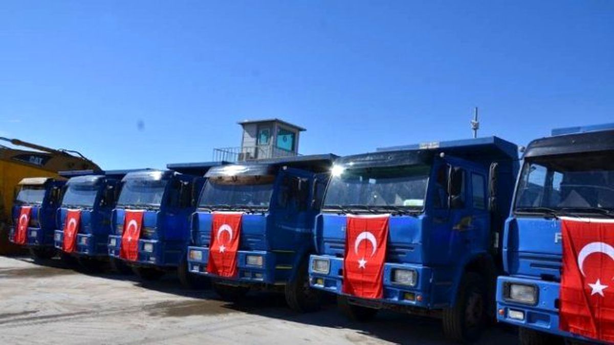 İş Makineleri Sınırın Diğer Tarafına Yollandı