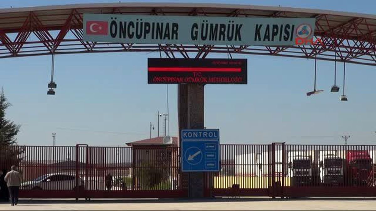 Kilis Öncüpınar Sınır Kapısı\'nda Yoğun Güvenlik Önlemi