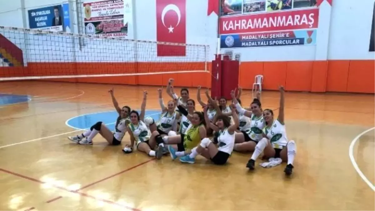 Msk Urfa Bayan Voleybol Takımı 3. Lige Yükseldi