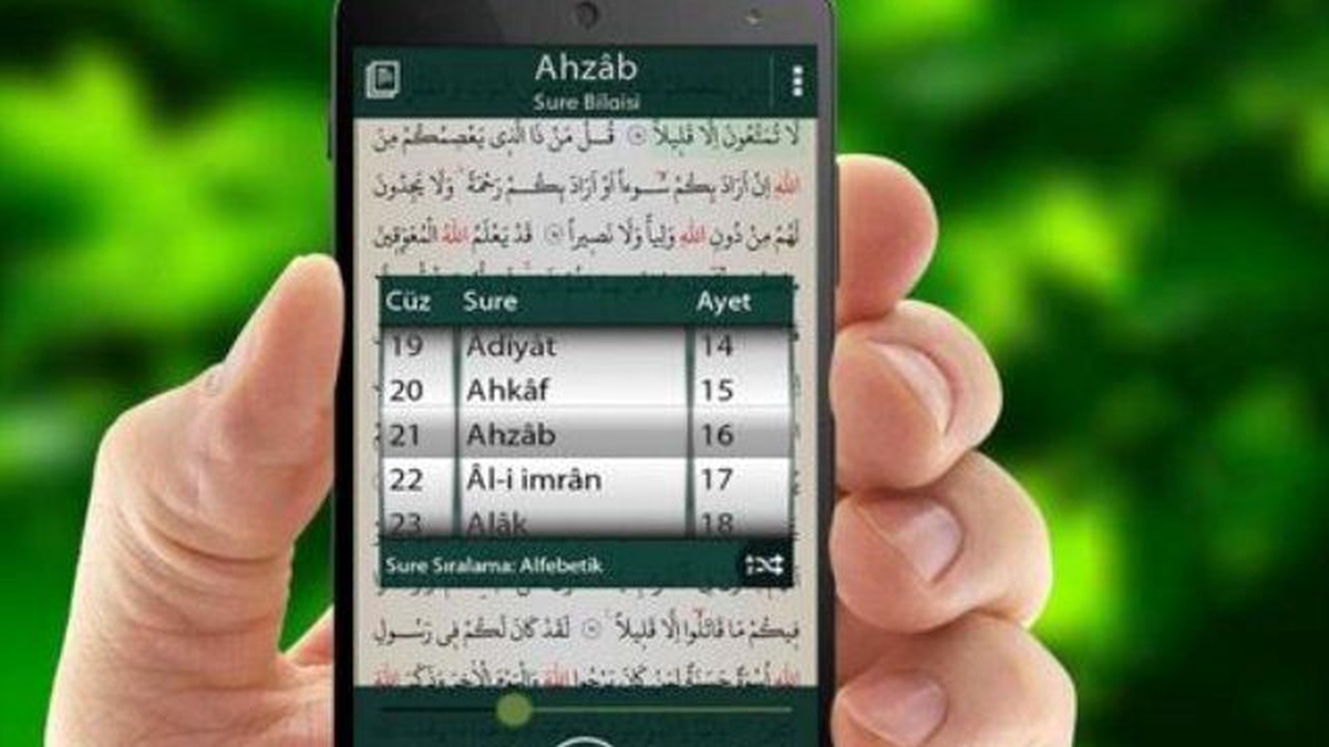 Namaz Vakti ve Kur\'an Uygulaması 10 Milyon Kullanıcı Tarafından İndirildi