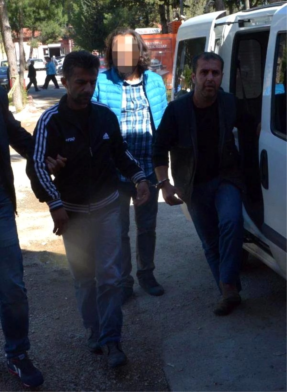 PKK Silahları Adana\'da Ele Geçirilmese İstanbul\'da Eylem Yapılacaktı (2)