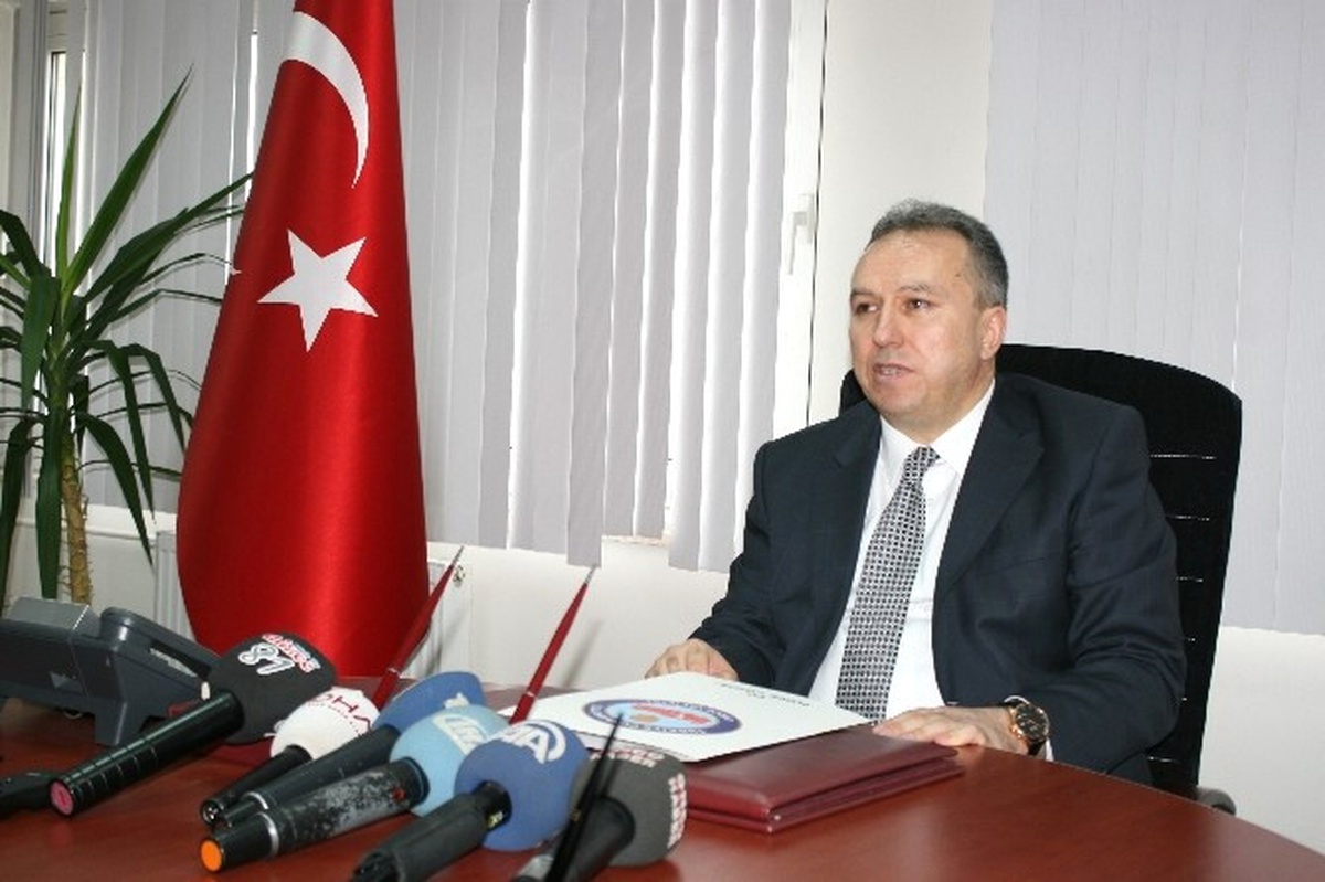 Vali Fidan "Kadınsız Bir Toplumun Gelişmesi ve Kalkınması Mümkün Değil"