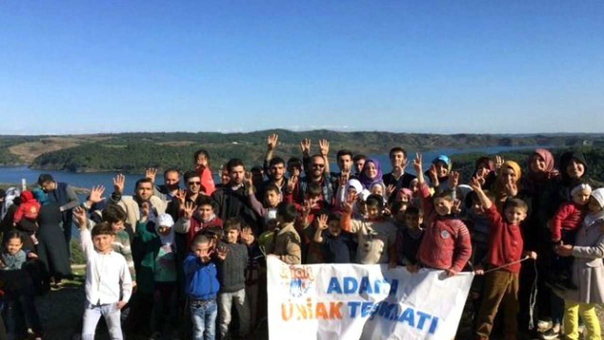 AK Parti\'li Gençlerden Suriyeli Öğrencilere Piknik