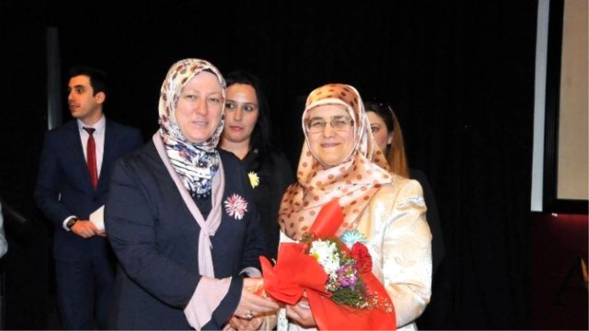 Akşehir\'de "Huzur Kadının Elinde" Konferansı
