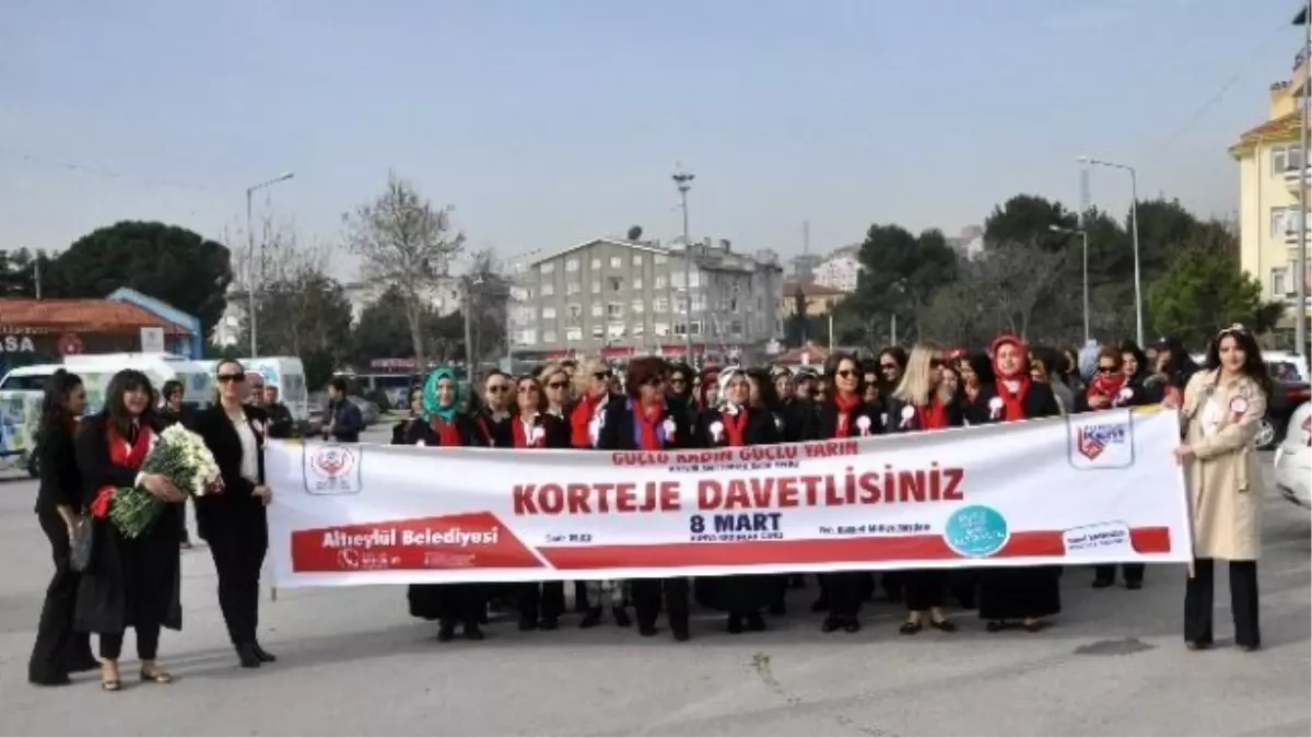 Altıeylül Kent Konseyinden 8 Mart Kutlaması