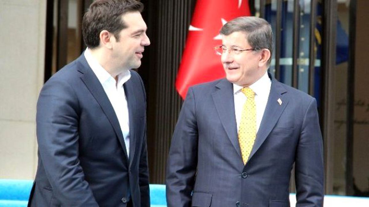 Başbakan Davutoğlu ile Yunan Başbakan Çipras\'tan Aile Fotoğrafı