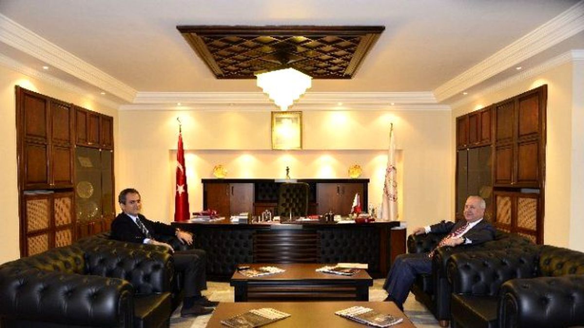 Başkan Akdemir\'den Rektör Özer\'e Ziyaret