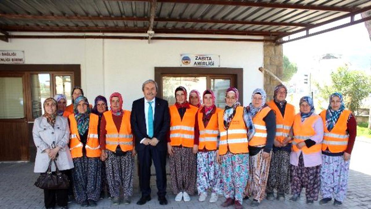 Başkan Şahin, Bayan Personellerin Dünya Kadınlar Gününü Kutladı