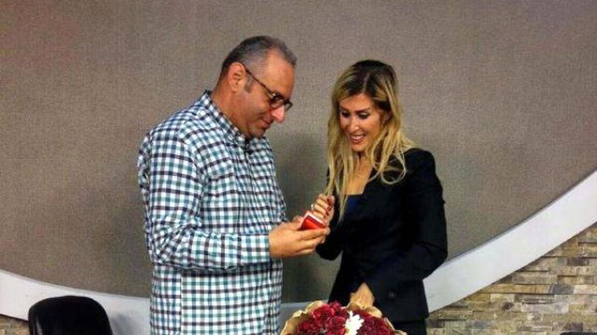 Sunucu Senem Erdem, Canlı Yayında Evlilik Teklifi Aldı