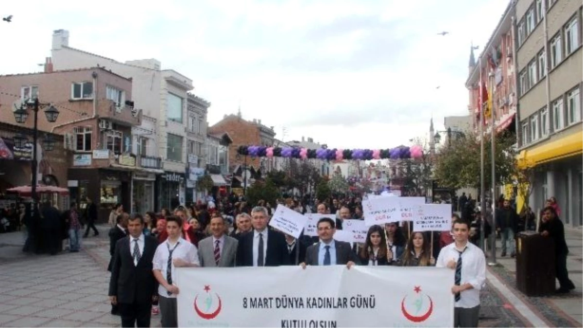 Edirne\'de Kadınlar Günü Yürüyüşü