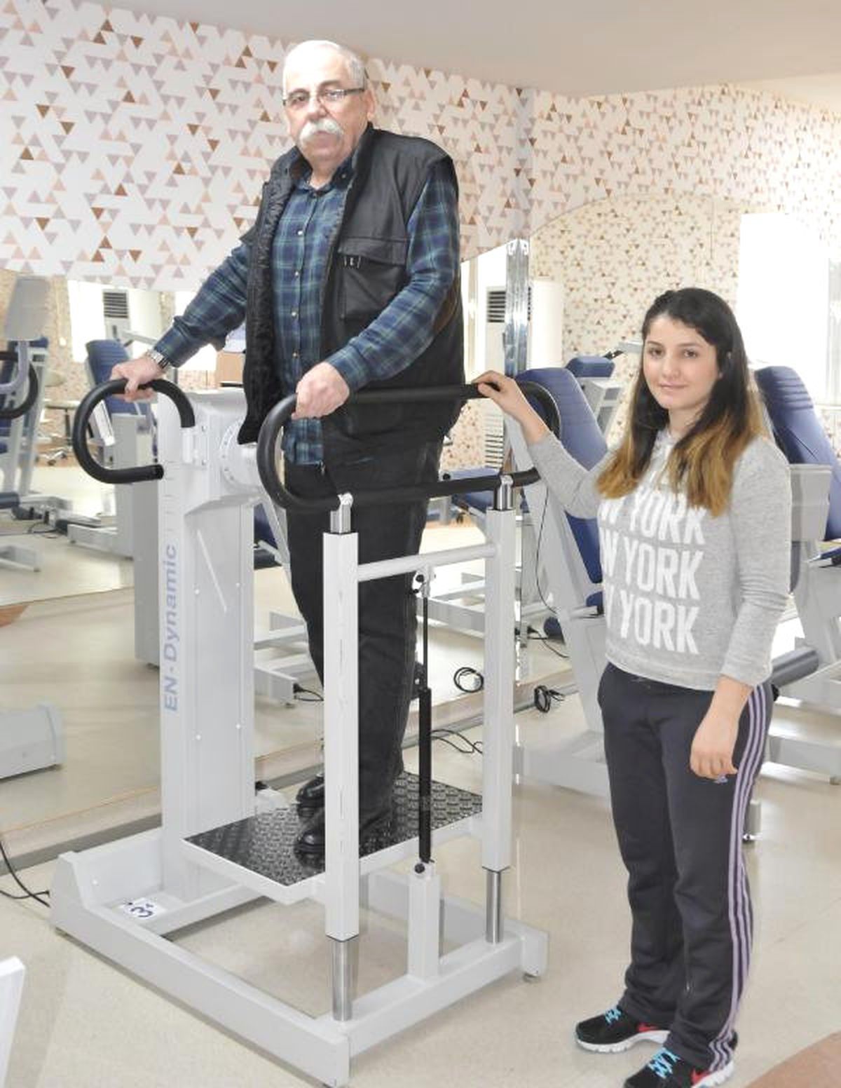 Elektro Terapi ile Yeniden Ayağa Kalktı