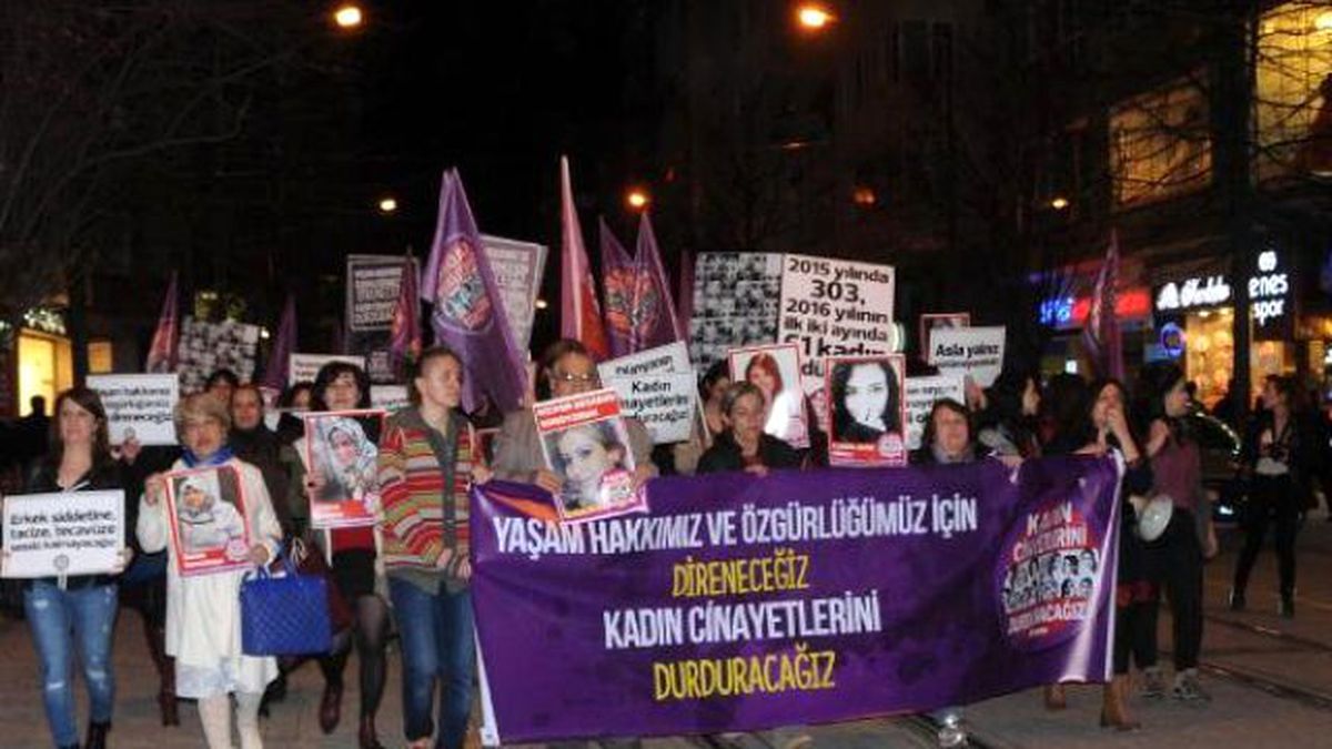 Eskişehir\'de Kadınlar Yürüdü