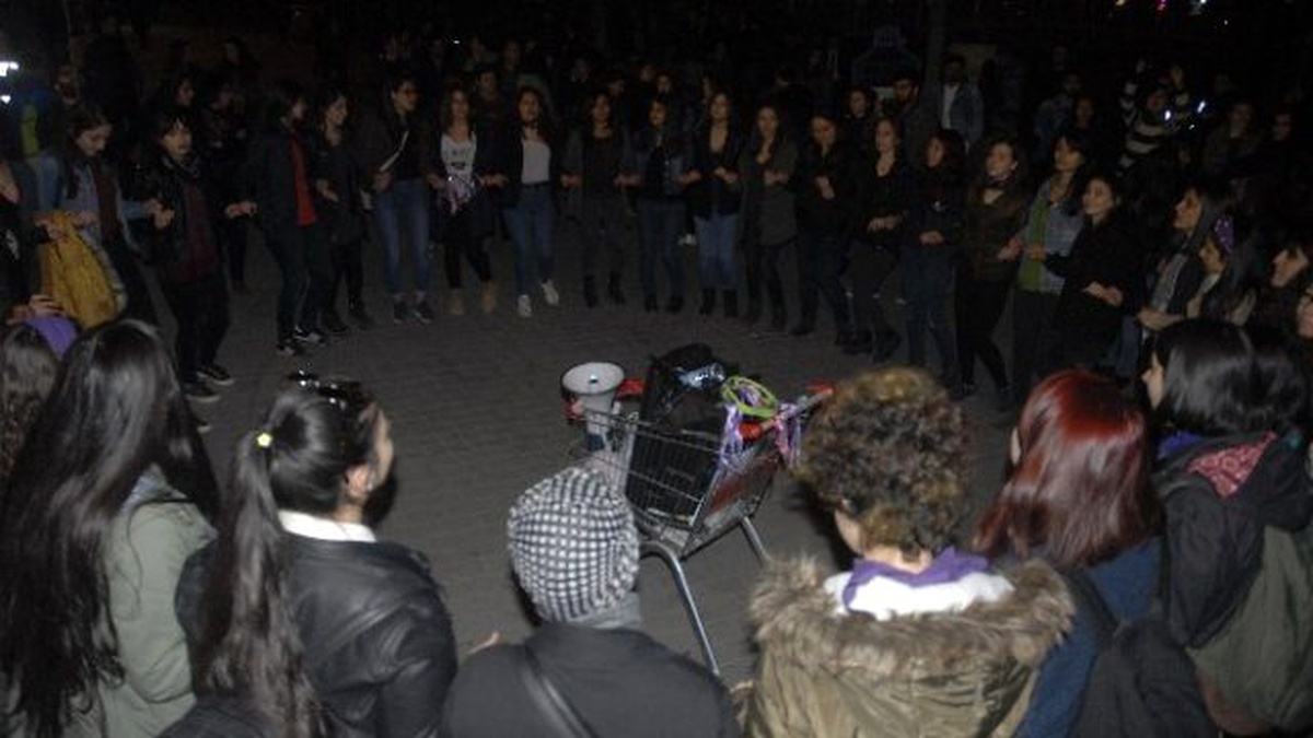Fenerli "8 Mart Dünya Kadınlar Günü" Yürüyüşü