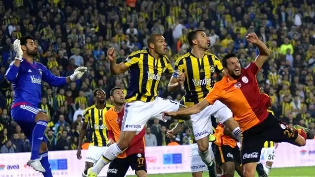 Galatasaray-Fenerbahçe Derbisinin Saati Değişti - Son ...
