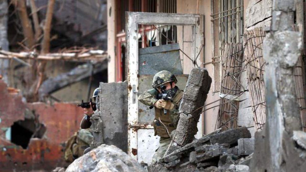 İdil'de Okula Giren Güvenlik Güçleri 13 PKK'lının Cesediyle Karşılaştı