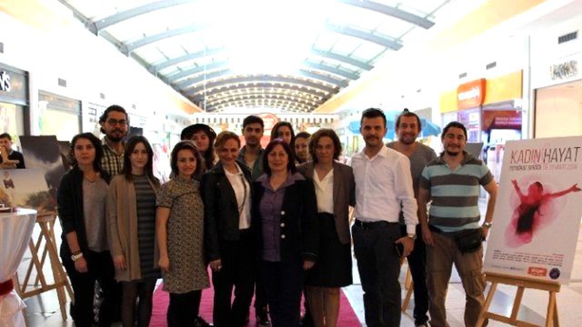 Kadın ve Hayat Fotoğraf Sergisi