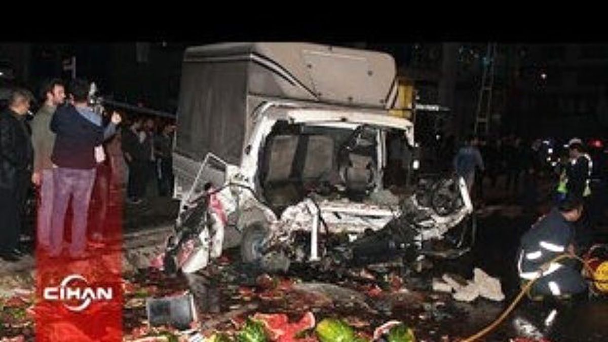Maltepe'de Feci Kaza: Sıkışan 2 Yaralı Güçlükle Kurtarıldı