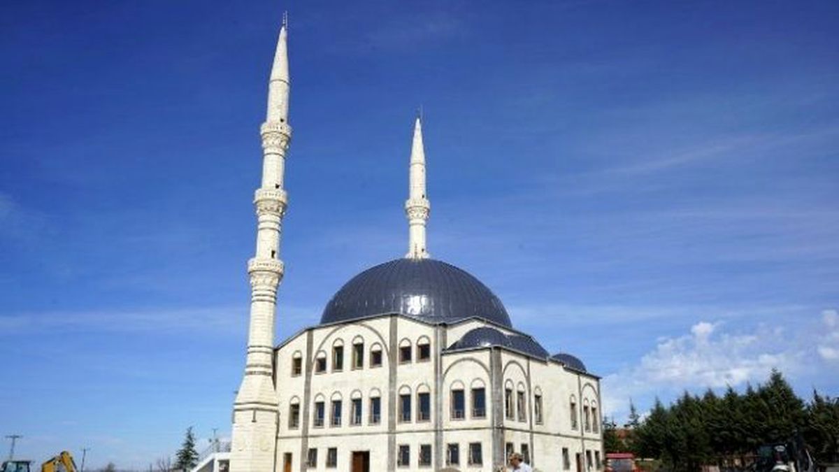 Şifa Camii Çevre Düzenleme Çalışmaları Devam Ediyor