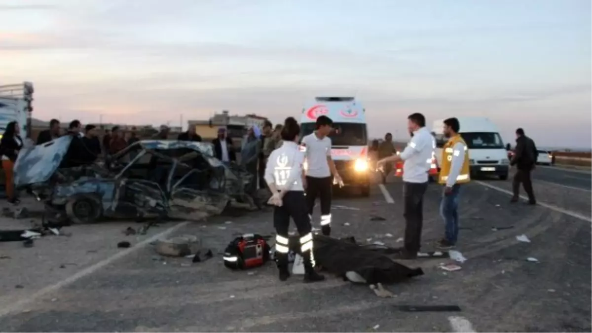 Tekerleği Çıkan Otomobil Takla Attı: 1 Ölü, 4 Yaralı