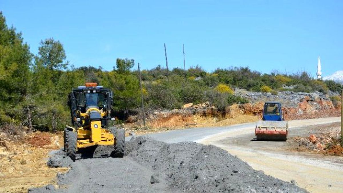 Alanya\'da Çakallar Yolu Genişletiliyor