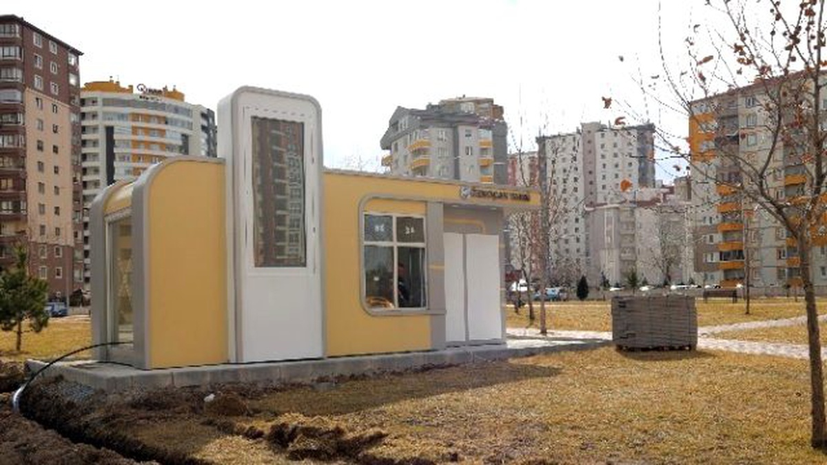 Atm\'li Taksi Durakları Talas\'a Estetik Kattı