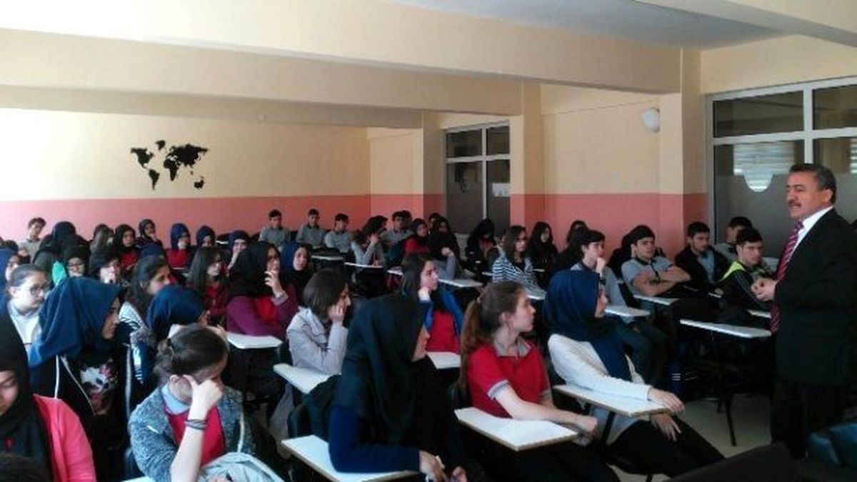 Başkan Tutal\'dan Değerler Eğitimi Semineri