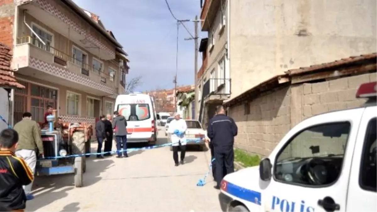 Bursa\'da Yaşlı Adam Evinde Ölü Bulundu