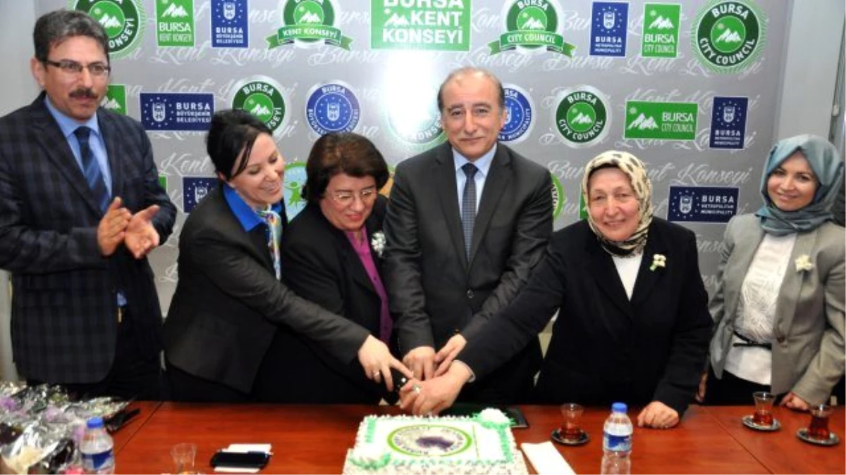 Bursa Kent Konseyi Başkanı Çepni kadınlar gününü kutladı