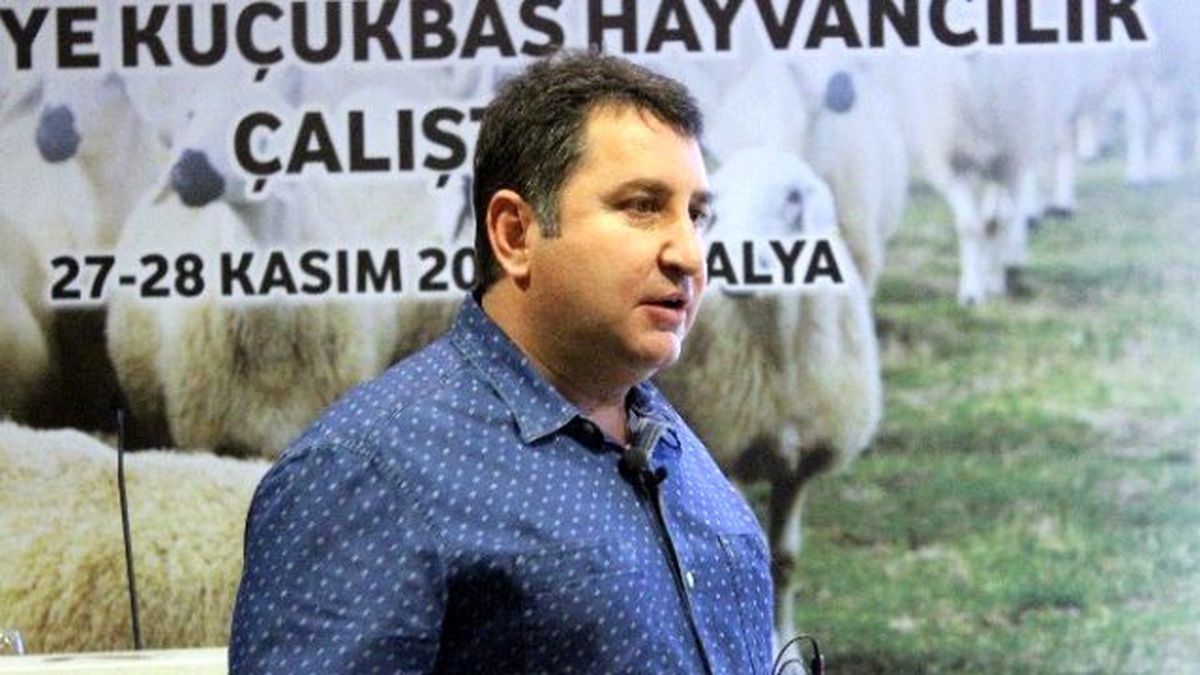Çanakkale İli Damızlık Koyun Keçi Yetiştiricileri Başkanı Savran: "Tüketici 9 TL\'ye Süt İçiyor Ama...