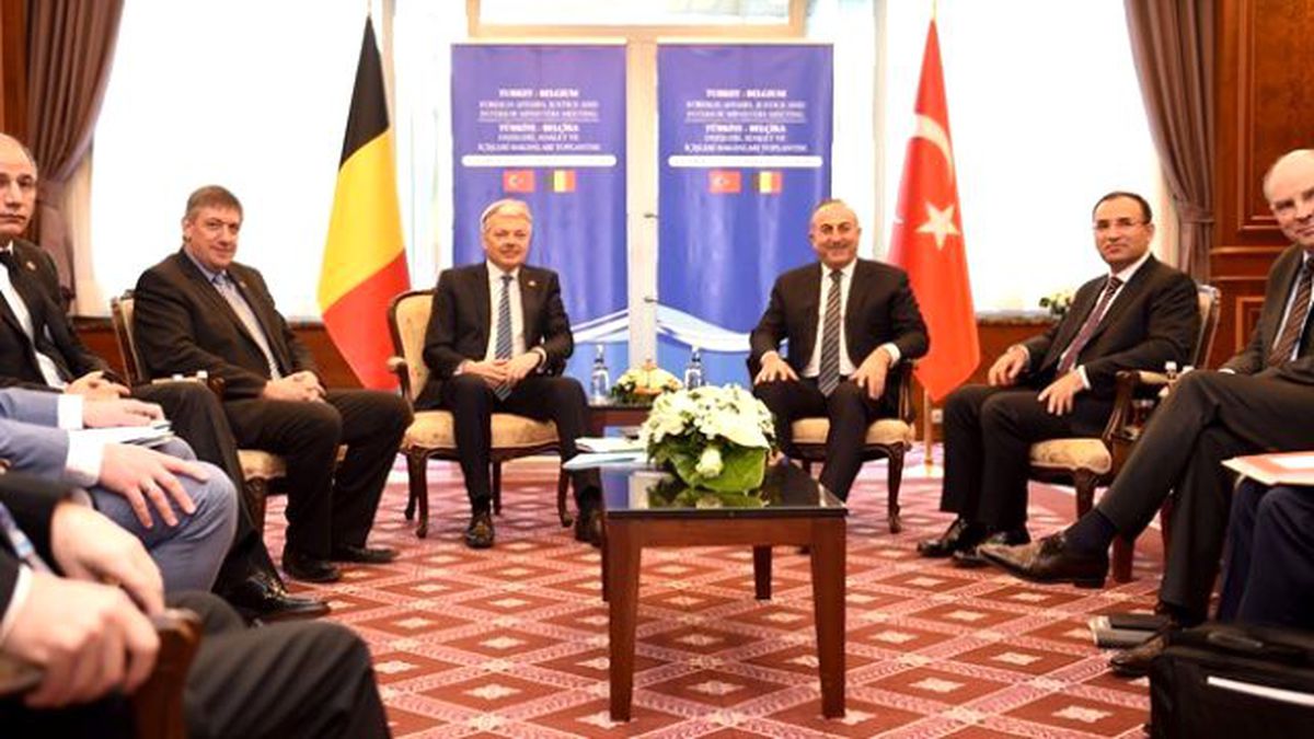 Çavuşoğlu\'ndan AB\'ye Sert Tepki: Sanki Türkiye Para Dileniyor