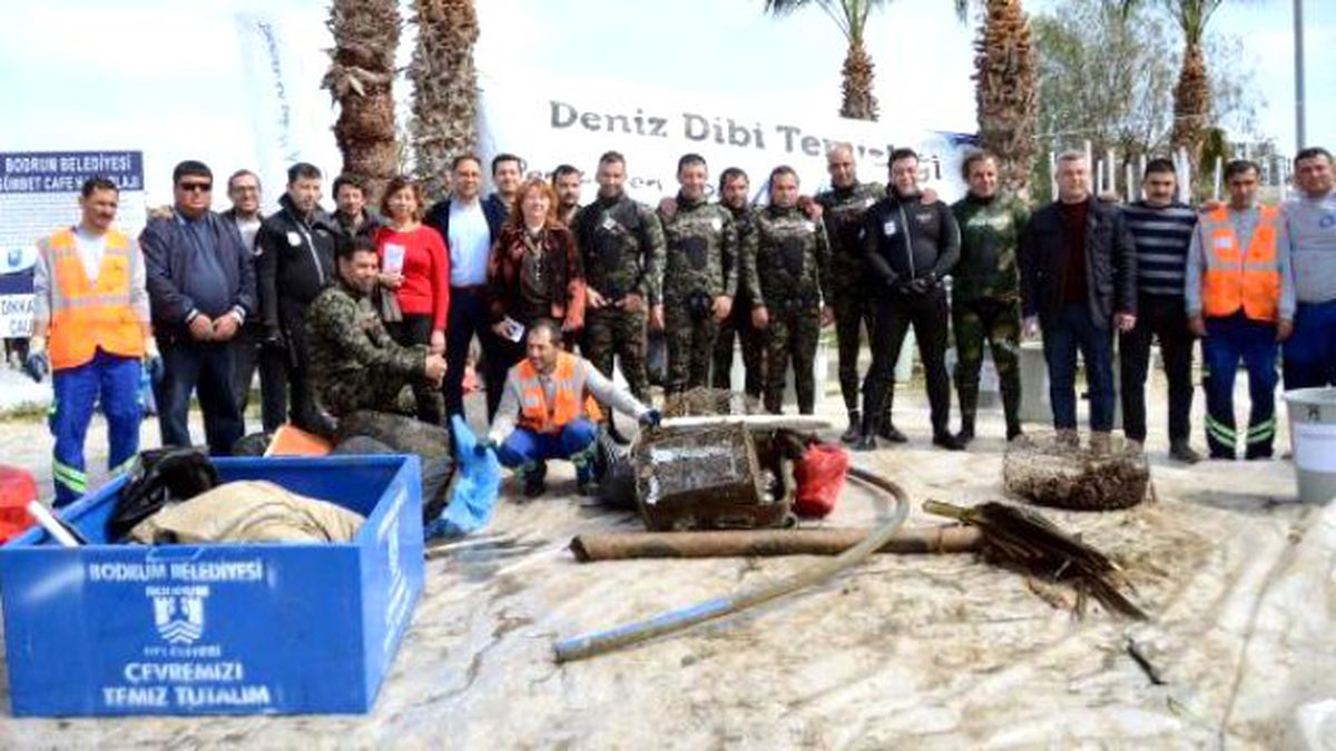 Bodrum\'da Deniz Dibi Temizliğinden Çıkan Tekne Tuvaleti Pes Dedirtti