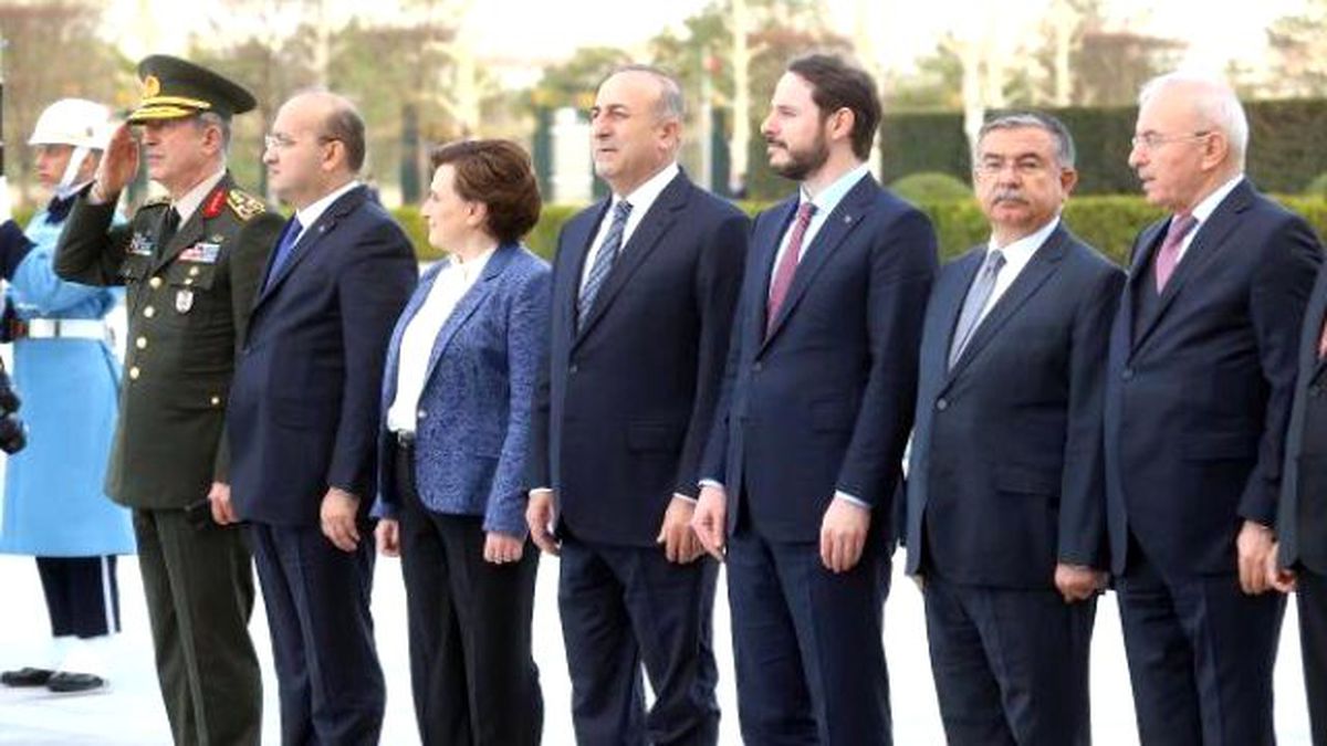 Erdoğan, Ukrayna Devlet Başkanı Poroşenko\'yu Resmi Törenle Karşıladı