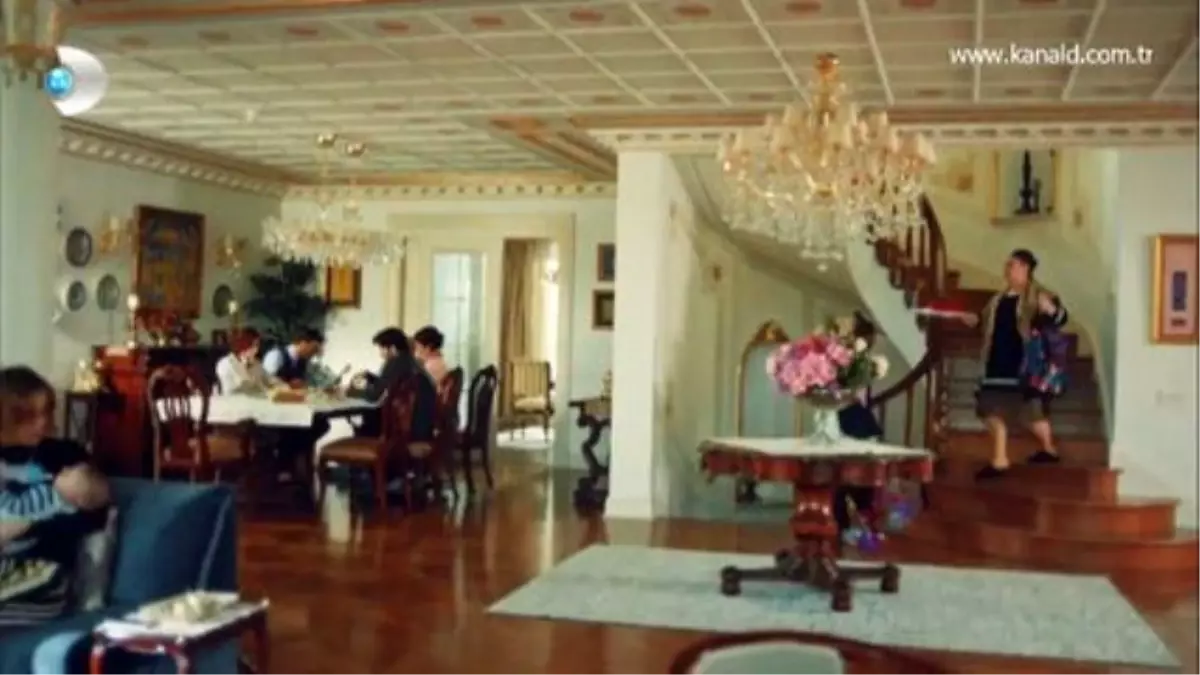 Hayat Şarkısı 5. Bölüm - Yer, İçer, Yatar, Agop\'un Kazı Gibi Yutar!