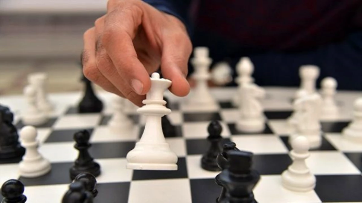 İscehisar\'da Satranç Turnuvası