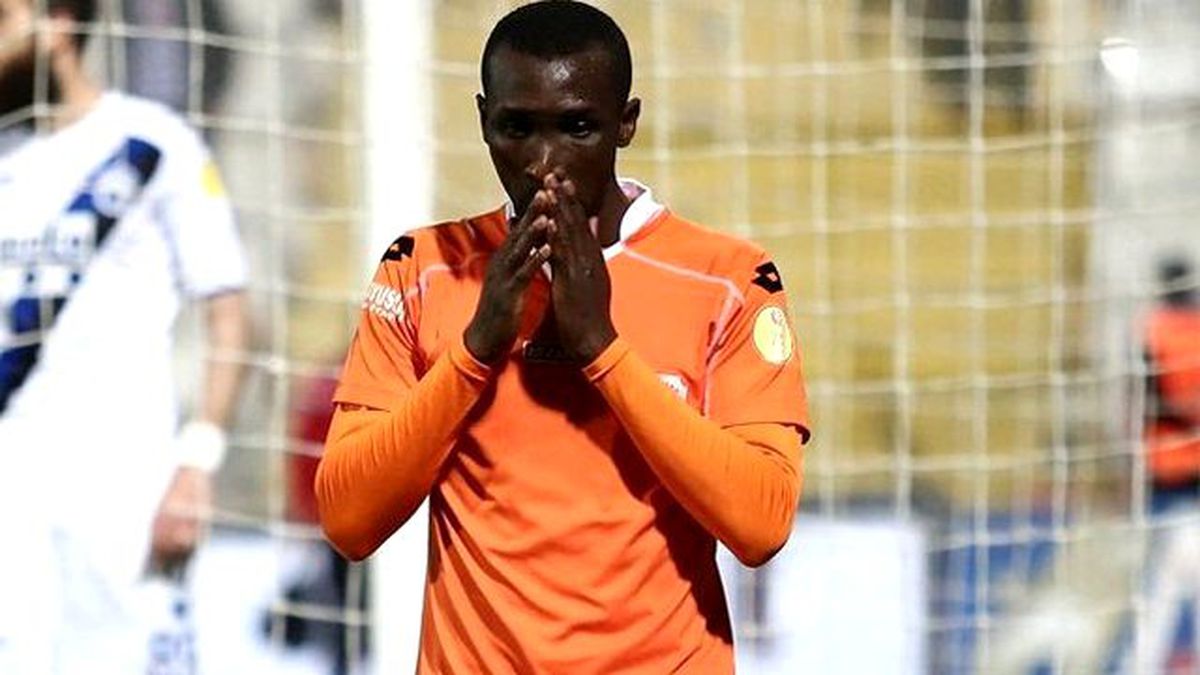 Maçtan Önce Kardeşinin Ölüm Haberini Alan Futbolcu Yine de Maça Çıktı