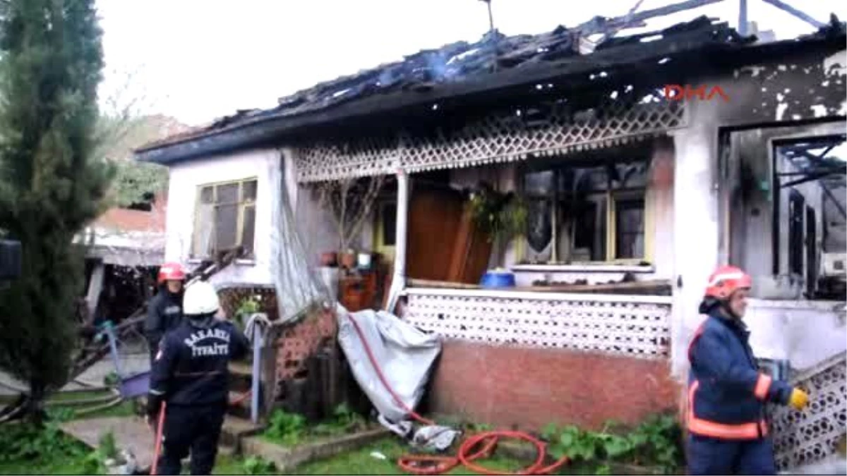 Sakarya Gaz Kaçıran Mutfak Tüpü Evi Yaktı
