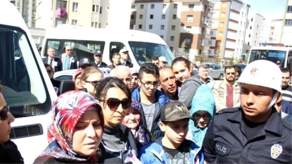 Şehit Özel Harekat Polisi Tufaner Son Kez Evine Getirildi