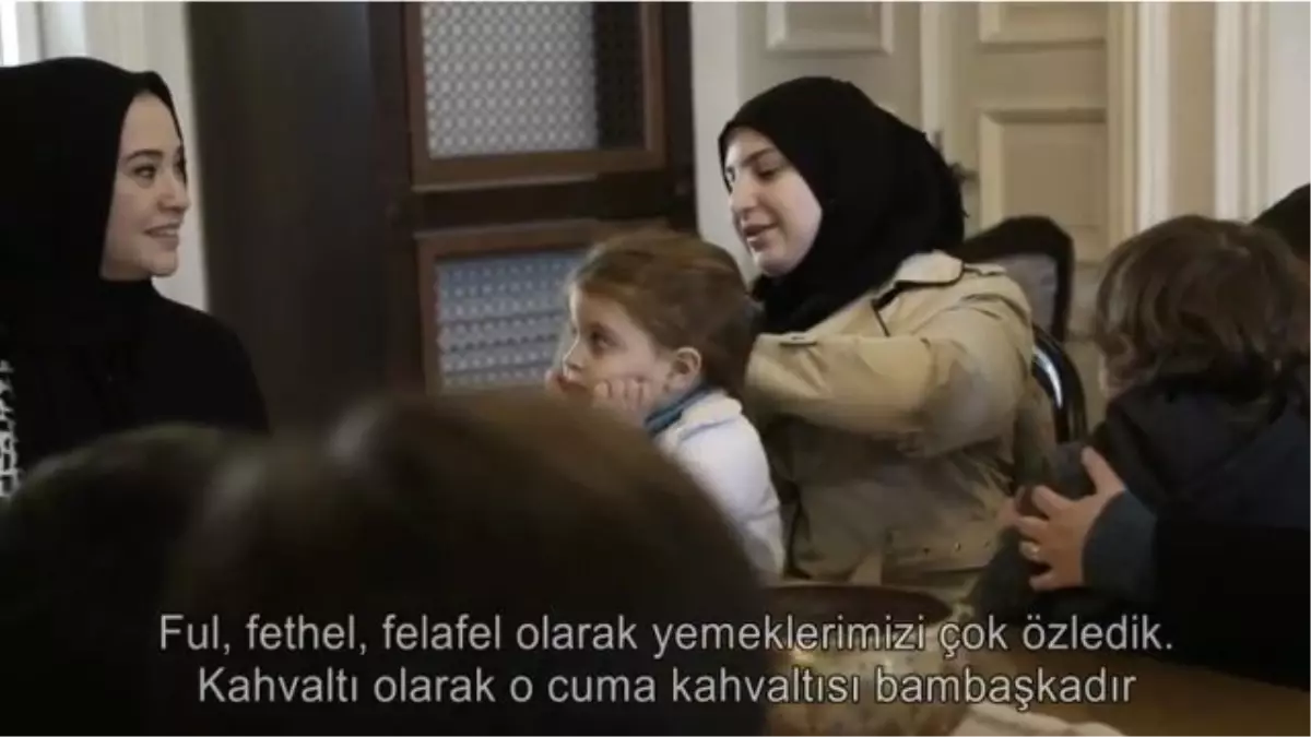 Suriyeli Kadınları 8 Mart Dünya Kadınlar Günü\'nde Duygulandıran Sürpriz