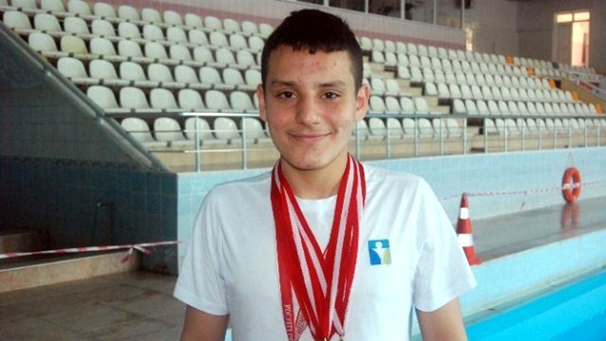 Yüzmeye 6 Yaşında Başlayan Genç Sporcu İlgisizlikten Şikayetçi
