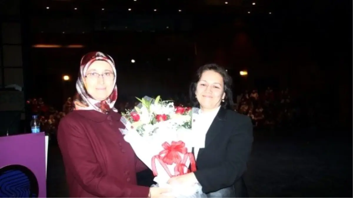 Aile ve Toplumda Kadının Önemi" Konferansı