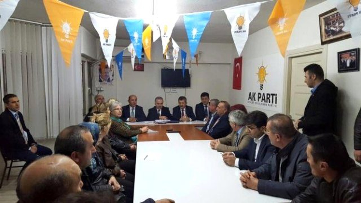 AK Parti Teşkilatı Bölge Sorumlusu Ali Temur Kozlu Teşkilatını Ziyaret Etti