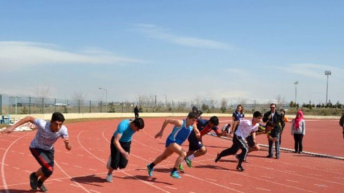 Erzurum\'da Puanlı Atletizm Heyecanı