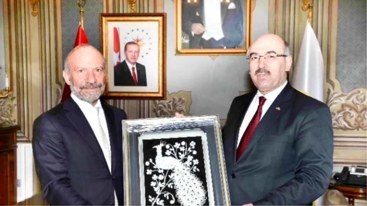 Girne Üniversitesi ile İstanbul Üniversitesi Arasında Akademik İşbirliği Protokolü İmzalandı