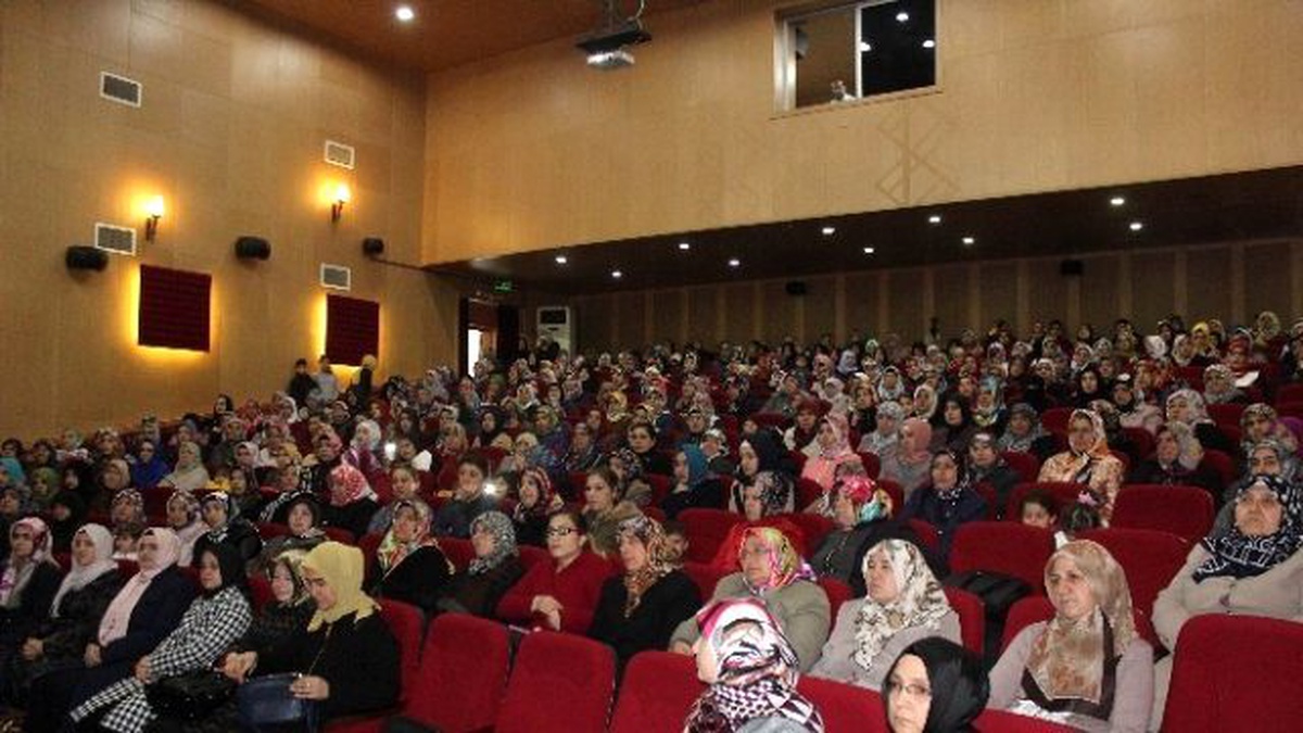 Göç Bağlamında Kadın ve Dayanışma" Konulu Konferans Verildi