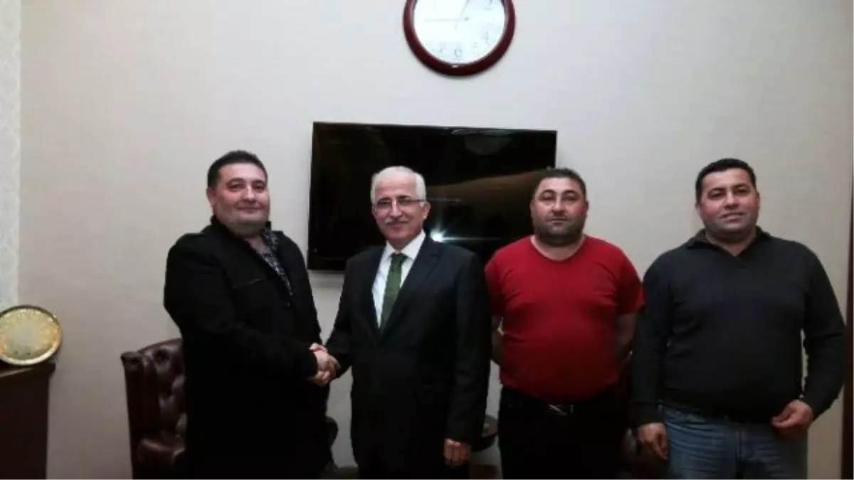 Hayırsever Ali Dal'dan Vali Tuna'ya Ziyaret