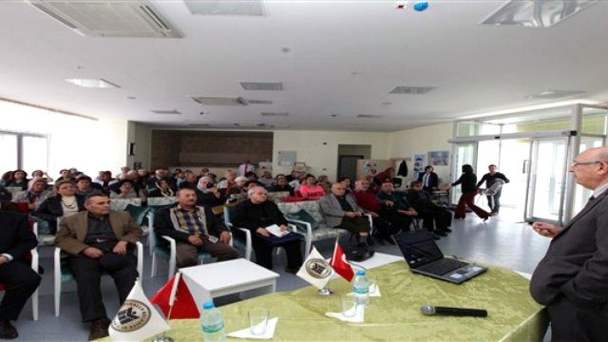 Yenimahalle\'de Karanlığa Göz Yummayan Konferans